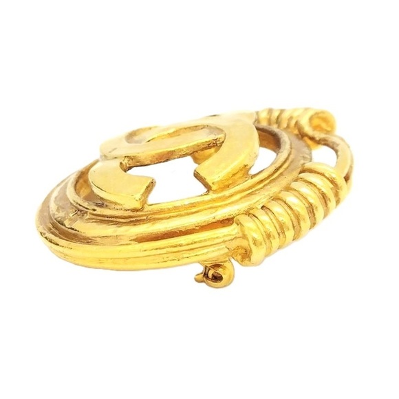CHANEL Logo Brooch - Picture 3 of 5
